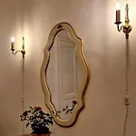 La Tour De Pezene Bed & Breakfast 3*