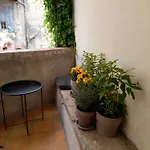 La Tour De Pezene Bed & Breakfast