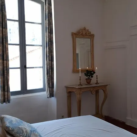 Bed & Breakfast La Tour De Pezene